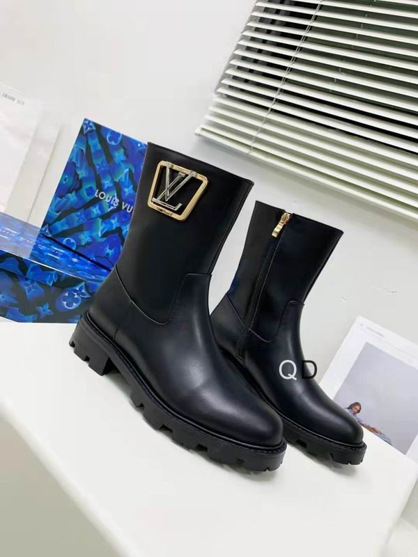 Louis Vuitton Boots Wmns ID:20231217-114